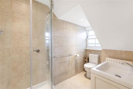 4 bedroom semi-detached house to rent - Photo 3