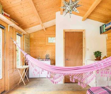 4 Bed Terraced House, Dunlace Road, E5 - Photo 2