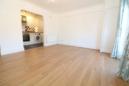 Horsham Road, Dorking, RH4 - Photo 2