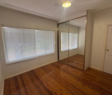 Spacious Family Living in a Quiet Fairfield Pocket - Photo 2