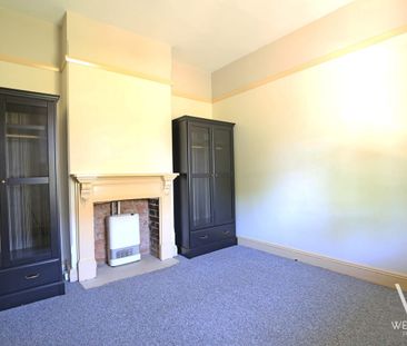 FAMILY HOME IN QUIET STREET - Photo 5