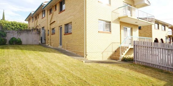 Extra multi purpose media area and backyard lawn - Photo 3