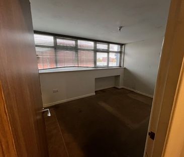 Lloyds House, 20 Backsitwell Street, DERBY, DERBYSHIRE - Photo 2