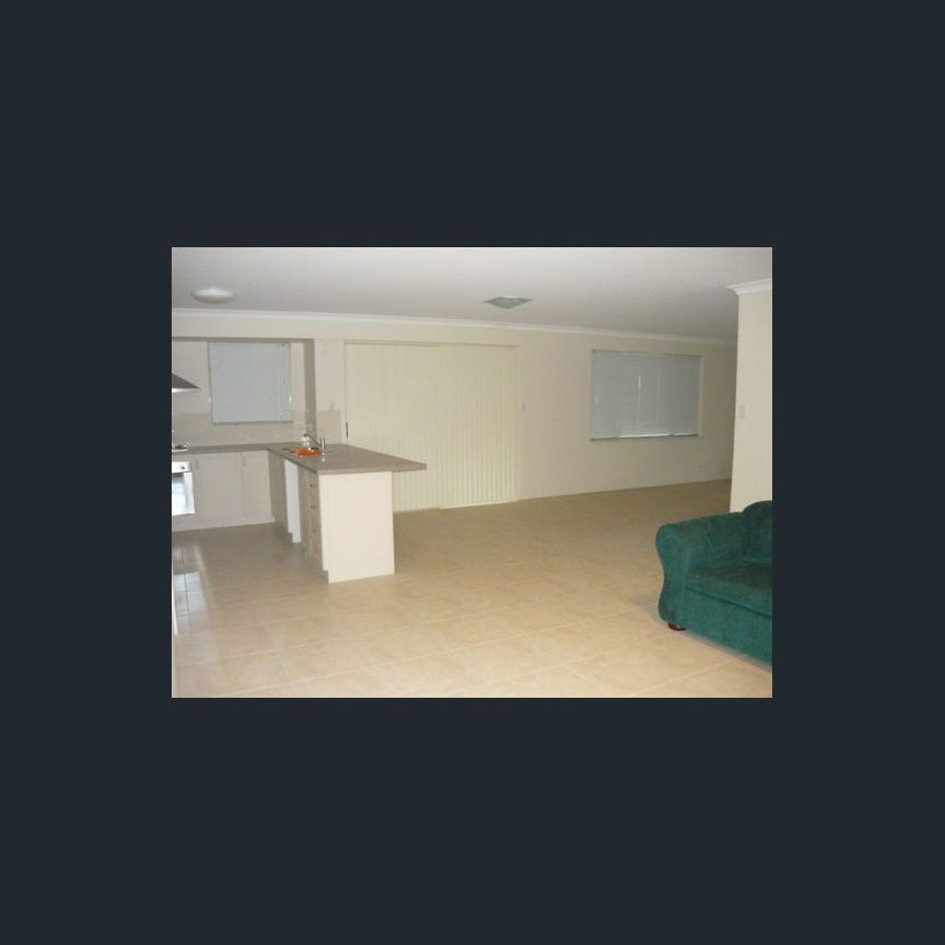 BREAK LEASE - Family Home in WANDINA - Photo 1