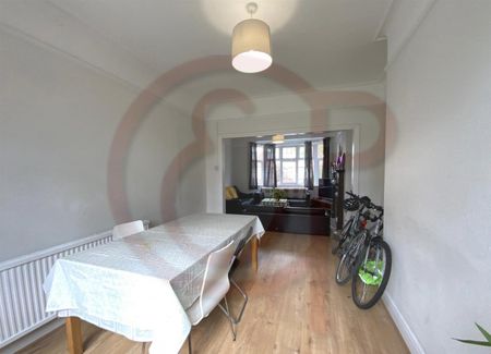 Lillian Avenue, Acton, W3, London - Photo 3