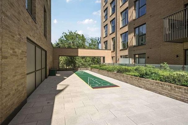 Uncle Colindale, Colindale, NW9 - Photo 1