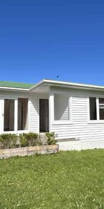 Comfort, space and charm in a great location - Photo 4