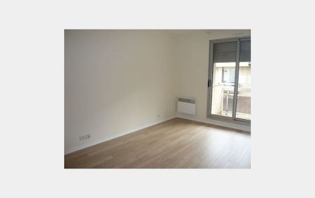 Location Appartement 85.00 m - Photo 3