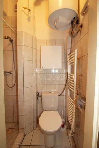 Pronájem bytu 1+kk a garsoniéry 26 m², Koulova , Praha - Fotografie 5