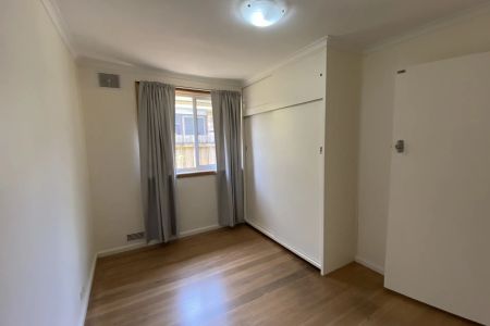 Charming 3-bedroom home - Photo 4