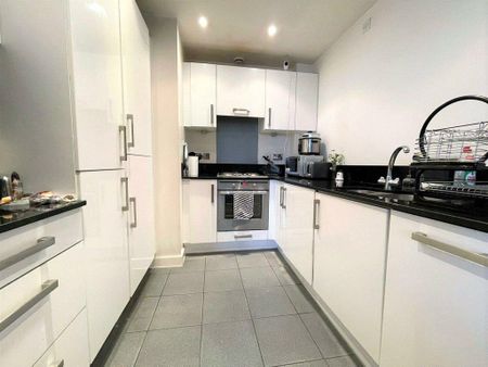 1 bedroom flat to rent - Photo 4