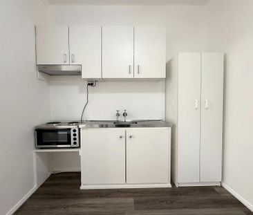 Affordable Studio Accommodation! - Photo 5