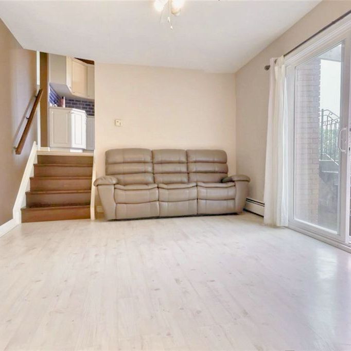 For Lease - 106 St David's Road Unit# Upper, St. Catharines, Ontario - Photo 1