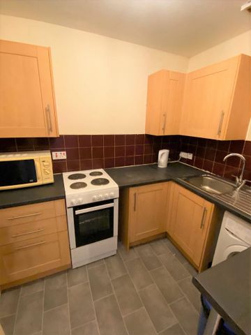 1 bedroom flat to rent - Photo 4