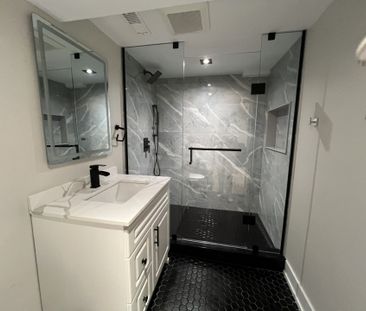 For Lease - 1026 Hedge Drive, Mississauga, Ontario - Photo 1