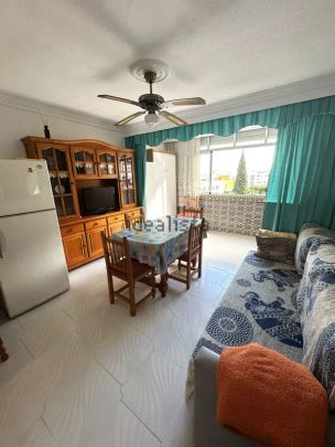 Alquiler de piso en Calle la Colina, 166 - Photo 1