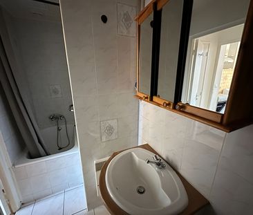 Location Appartement 1 pièce 32m² - Photo 3