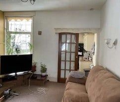 2 Bed Terraced House, Oban St, LE3 - Photo 1