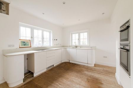 3 bedroom maisonette to rent - Photo 4