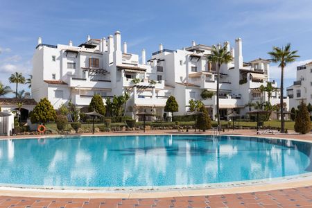 Apartamento planta baja en alquiler en Marbella, Marbella - Photo 3