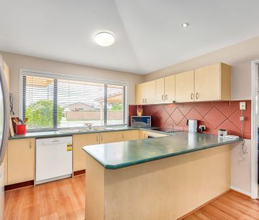 3 bedroom family home in great location. - Photo 3