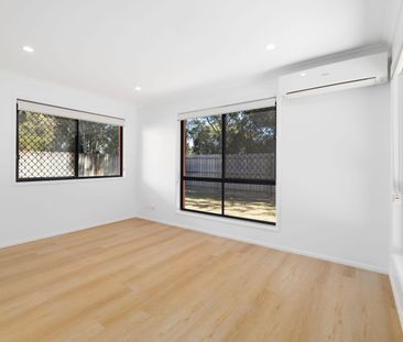 QUAILITY 5 BEDROOM + 1 Study EXECUTIVE HOME--DAW ROAD RUNCORN $985 ... - Photo 5