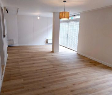 Luxe gelijkvloers appartement met grote tuin in Ruddervoorde - Photo 1