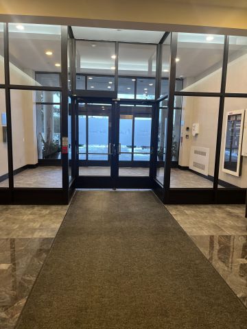 For Lease - 1 Leaside Park Drive Unit# 419, Toronto, Ontario - Photo 3