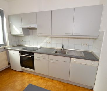 Charmante 1,5-Zimmer-Wohnung mit Einbauküche, Balkon und Stellplatz - Photo 3