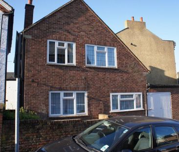 House share to rent - Photo 1
