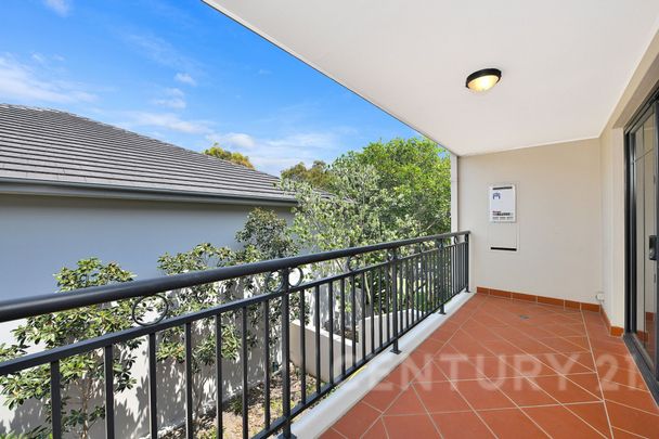 Impressive One-Bedroom Apartment in Balmain Shores - Photo 1