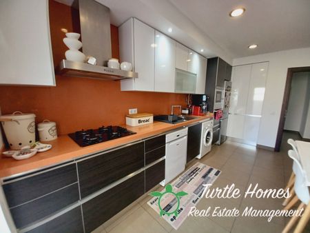 TH2023475 - Stunning Modern 3 bedrooms - Photo 2