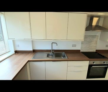 2 Bed Maisonette, Swift Road, SO19 - Photo 2