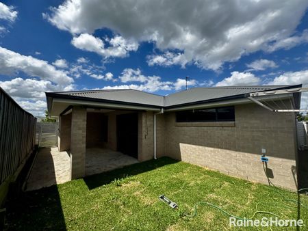 1 Sandpiper Circuit, Aberglasslyn, NSW 2320 - Photo 4