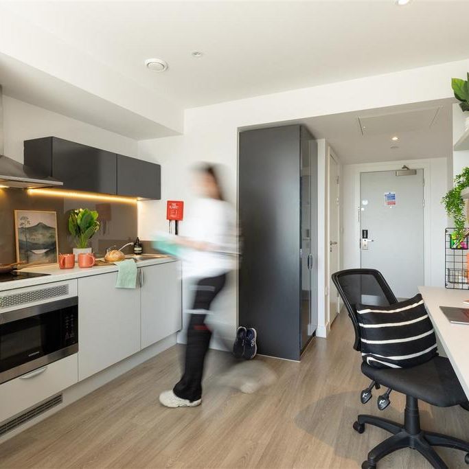 Studio to rent - Photo 1