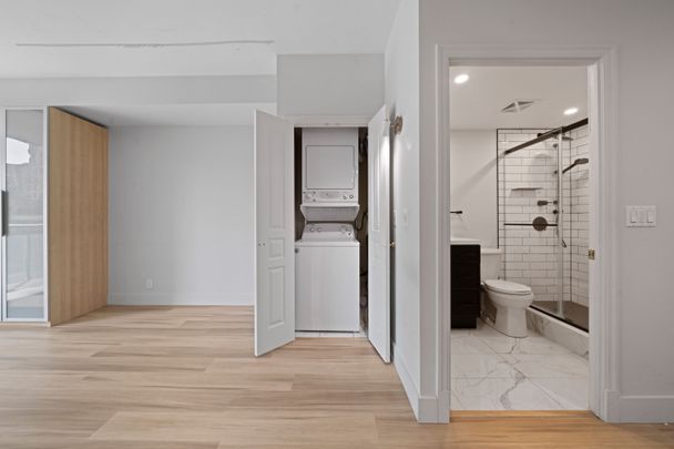 For Lease - 3939 Duke Of York Boulevard Unit# 205, Mississauga, Ontario - Photo 1