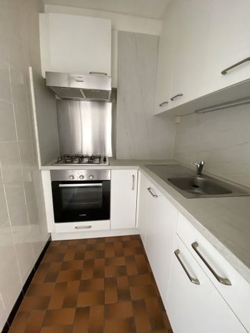 Gerenoveerd appartement met één slaapkamer - Foto 2
