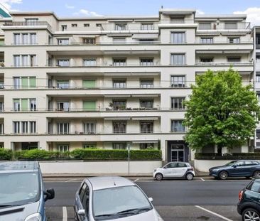 Très bel appartement de style ancien au rez-de-chaussée avec terrasse - Foto 1