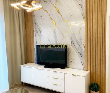 Moderný 2-izbový byt s terasou a parkovaním – Fotografia 3