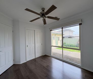 CHARM, CHARACTER, AND LOCATION... - Photo 5