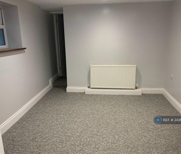 4 bedroom maisonette to rent - Photo 4