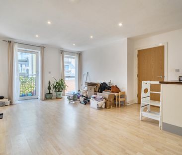 2 bedroom apartment to rent - Photo 3