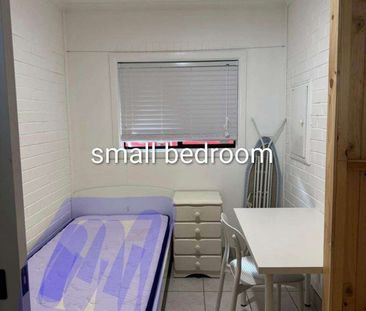 Northcote - Photo 2