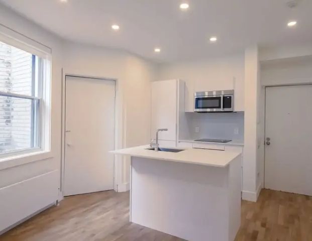 3495 Van Horne | 3495 Avenue Van Horne, Montreal - Photo 1