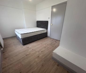 41 Dhu Varren Park, Belfast, BT13 3FH - Photo 5