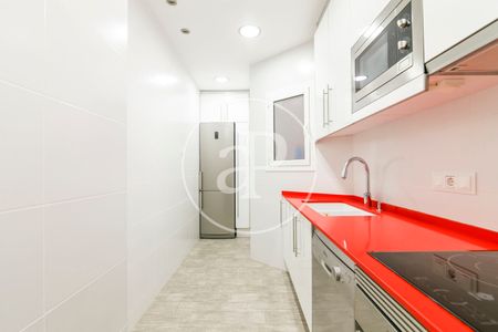 Apartment for rent next to Plaza Narcís Oller - Photo 3