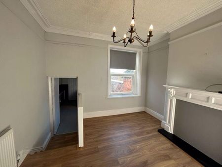 4 bedroom house to rent - Photo 2