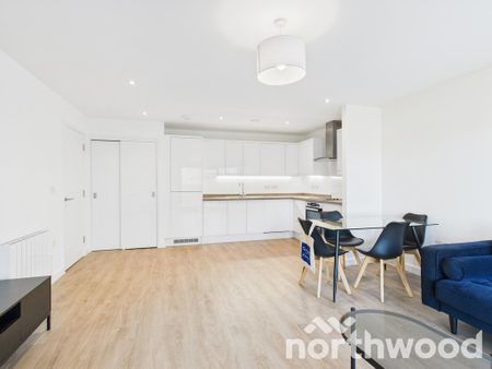 2 bedroom flat to rent - Photo 2