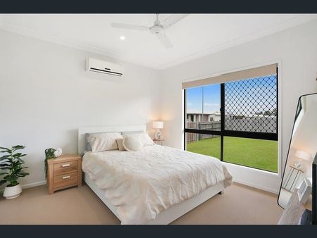 29 Ellsworth Drive, Mount Louisa - Photo 3