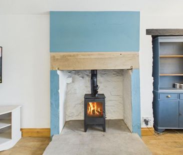 3 bedroom terraced house to rent - Photo 2